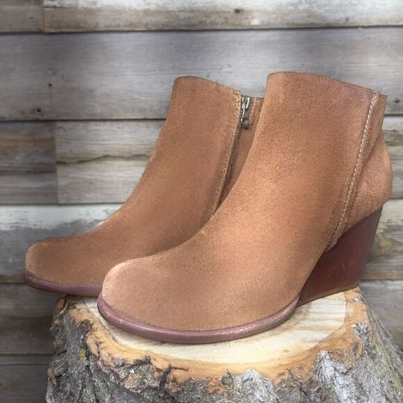 Kork-Ease Brown Suede Booties sz 8.5 - Picture 2 of 8